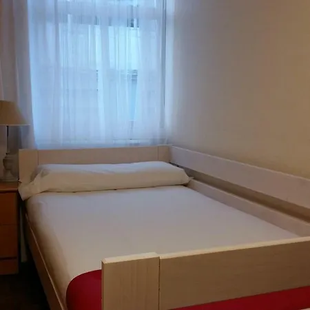 Bed & Breakfast Muralla Romana 4o Planta *