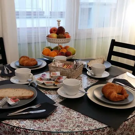 Bed & Breakfast Muralla Romana 4o Planta
