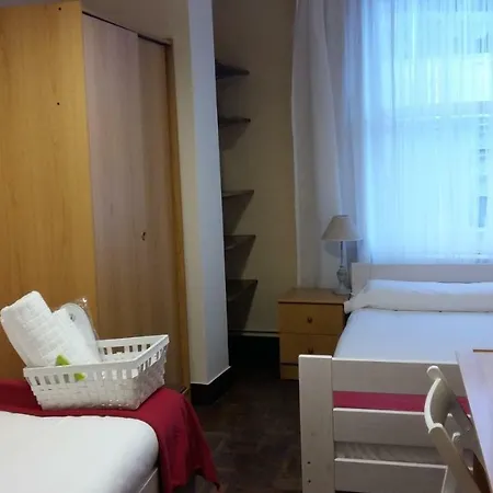 Muralla Romana 4o Planta Bed & Breakfast