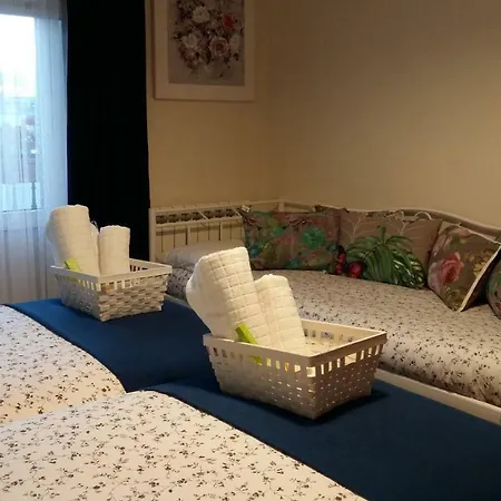 Muralla Romana 4o Planta Bed & Breakfast *